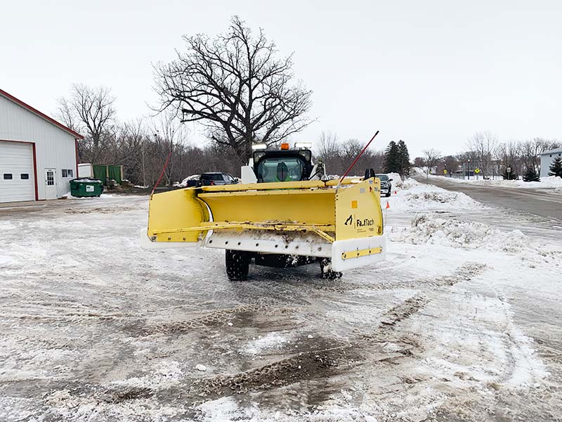 snow removal hutchinson minnesota box plow with poly cutting edge